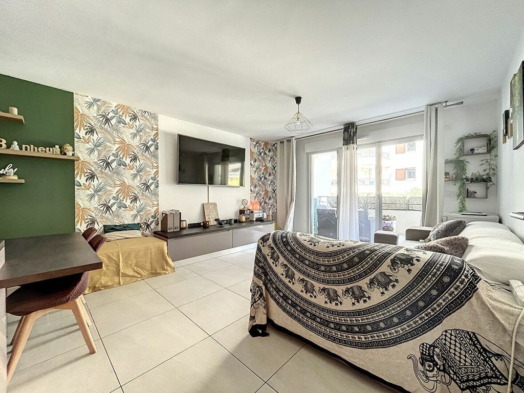 Achat appartement à vendre 2 pièces 61 m² - Nice
