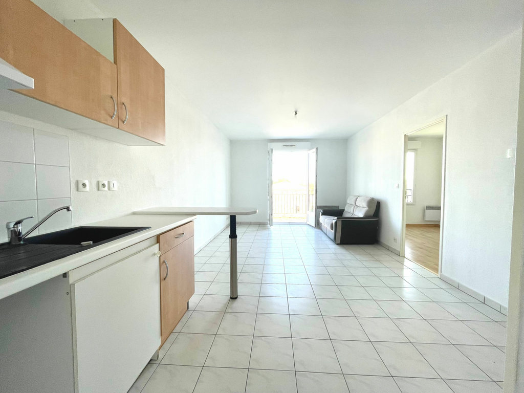 Achat appartement à vendre 2 pièces 42 m² - Saint-Sulpice-et-Cameyrac