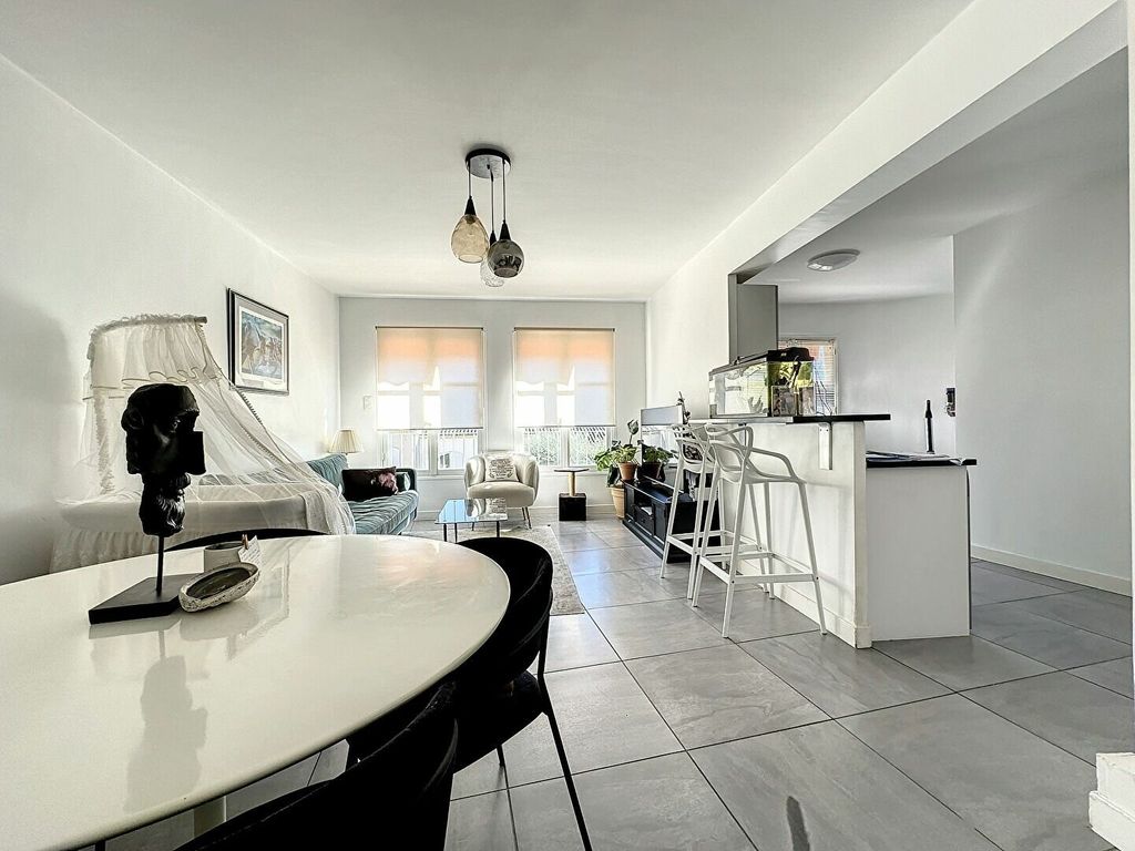 Achat appartement à vendre 3 pièces 71 m² - Villeneuve-Loubet