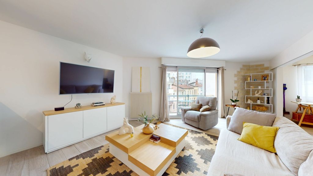 Achat appartement à vendre 3 pièces 77 m² - Lyon 4ème arrondissement