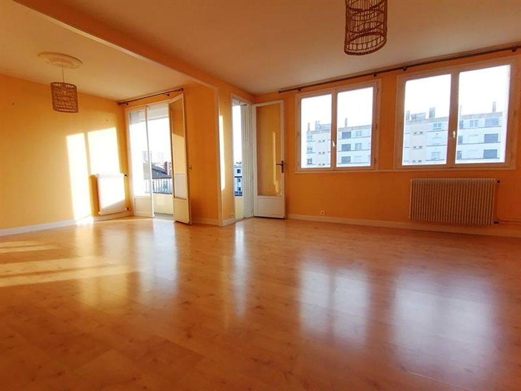 Achat appartement à vendre 4 pièces 79 m² - Cholet