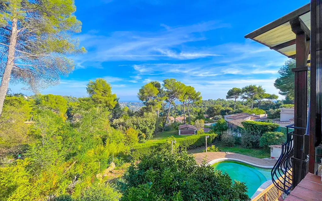 Achat maison à vendre 4 chambres 150 m² - Saint-Paul-de-Vence