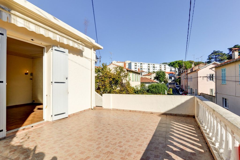 Achat maison à vendre 4 chambres 131 m² - Cannes