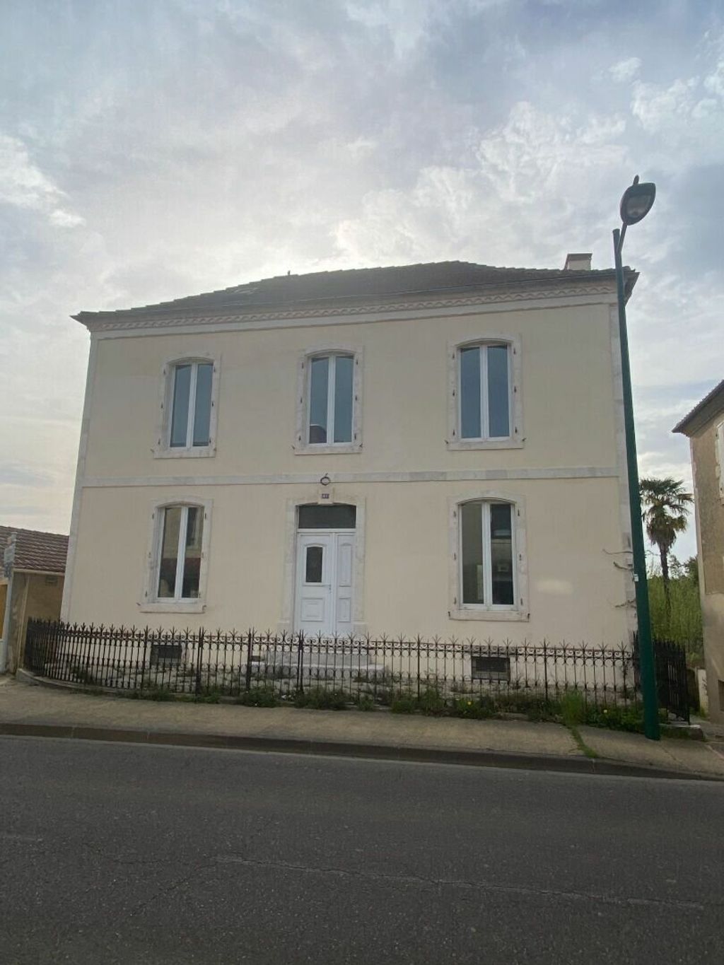 Achat maison à vendre 4 chambres 182 m² - Saint-Sever