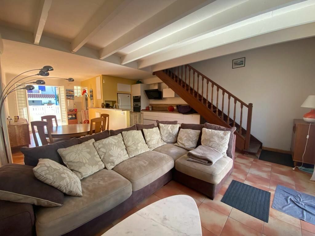 Achat maison à vendre 3 chambres 68 m² - Sainte-Marie-la-Mer