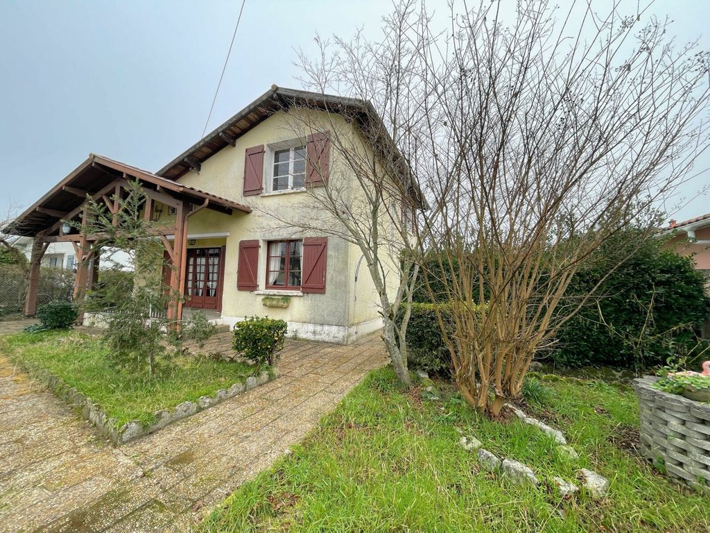 Achat maison à vendre 4 chambres 105 m² - Saint-Paul-lès-Dax