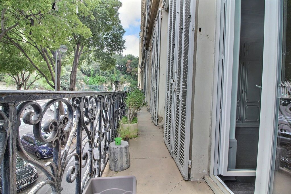 Achat appartement à vendre 4 pièces 144 m² - Marseille 6ème arrondissement