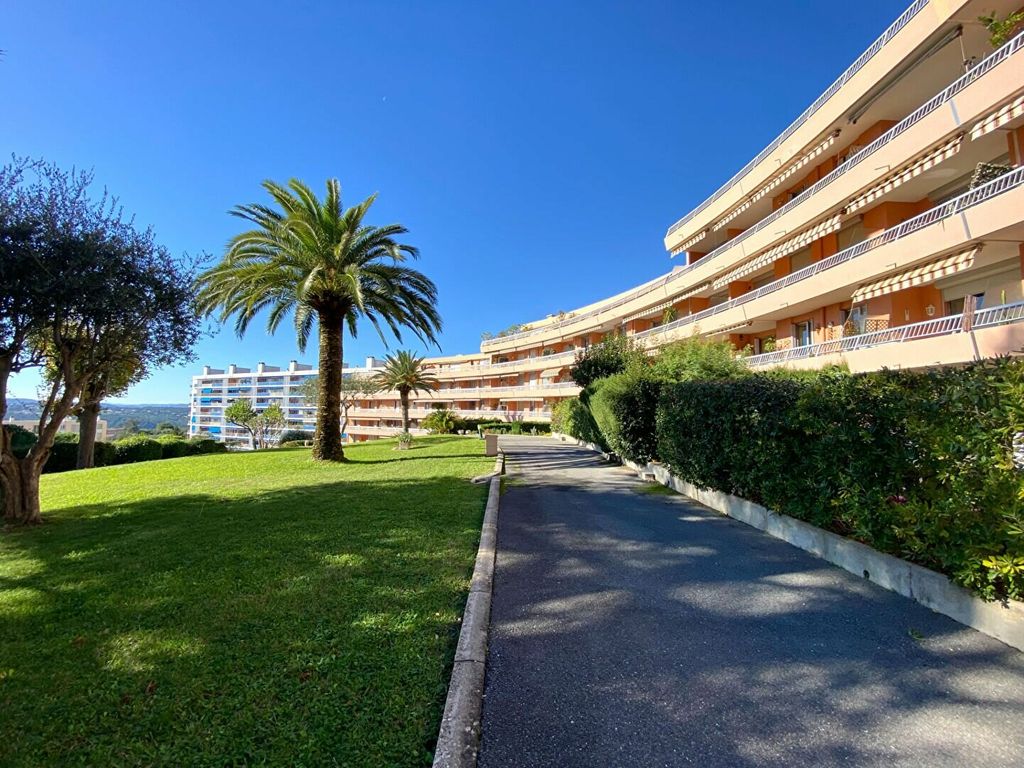 Achat appartement à vendre 3 pièces 61 m² - Grasse