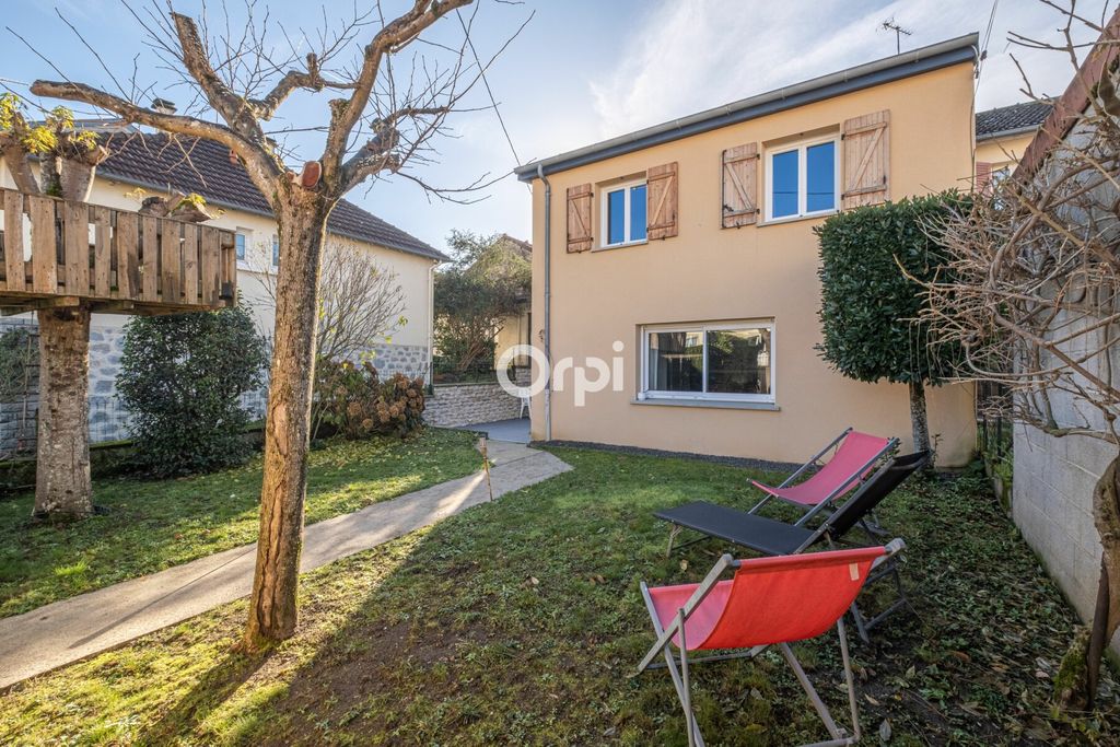 Achat maison à vendre 4 chambres 133 m² - Limoges