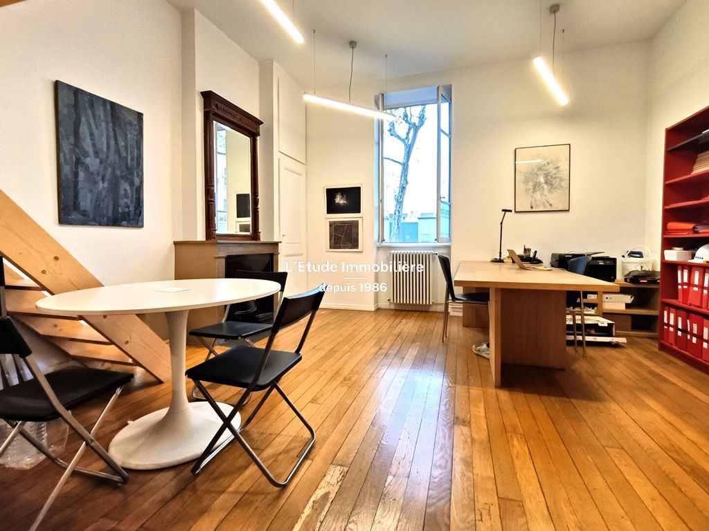 Achat appartement à vendre 2 pièces 53 m² - Lyon 2ème arrondissement