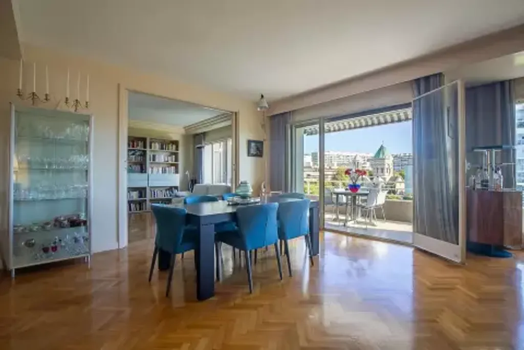 Achat appartement à vendre 5 pièces 166 m² - Marseille 8ème arrondissement