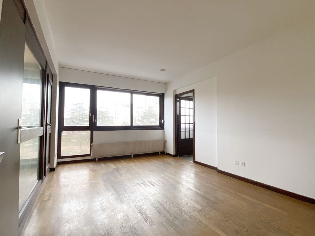 Achat appartement à vendre 2 pièces 55 m² - Vénissieux