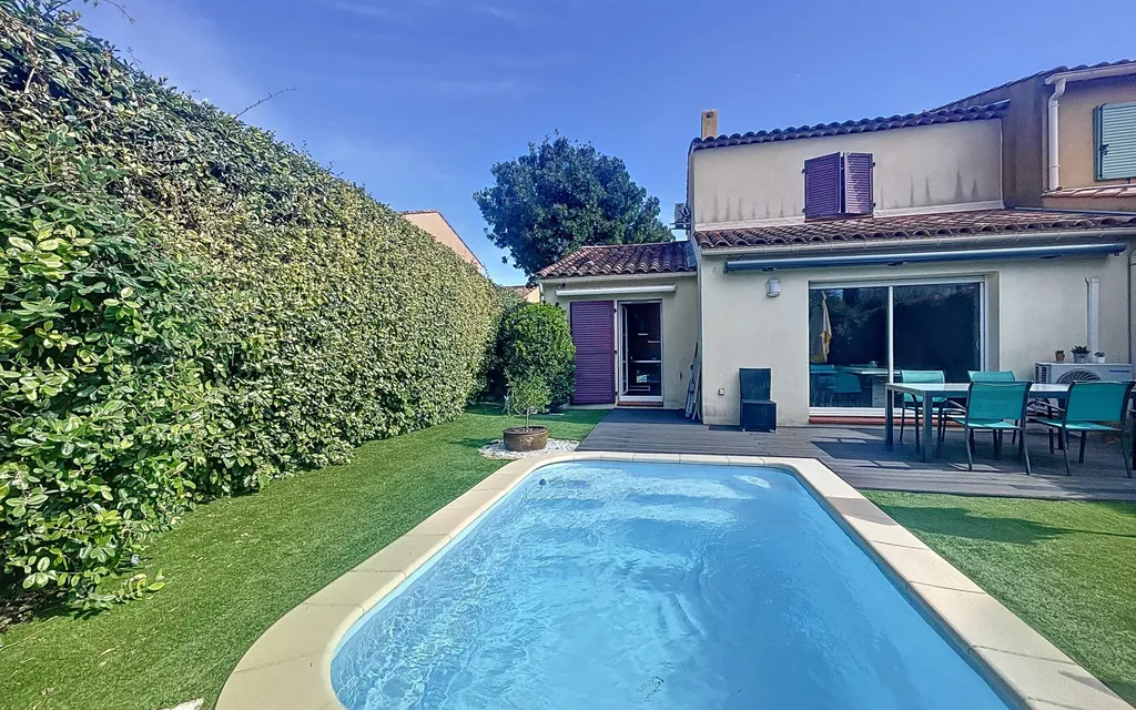 Achat maison à vendre 3 chambres 88 m² - Roquebrune-sur-Argens