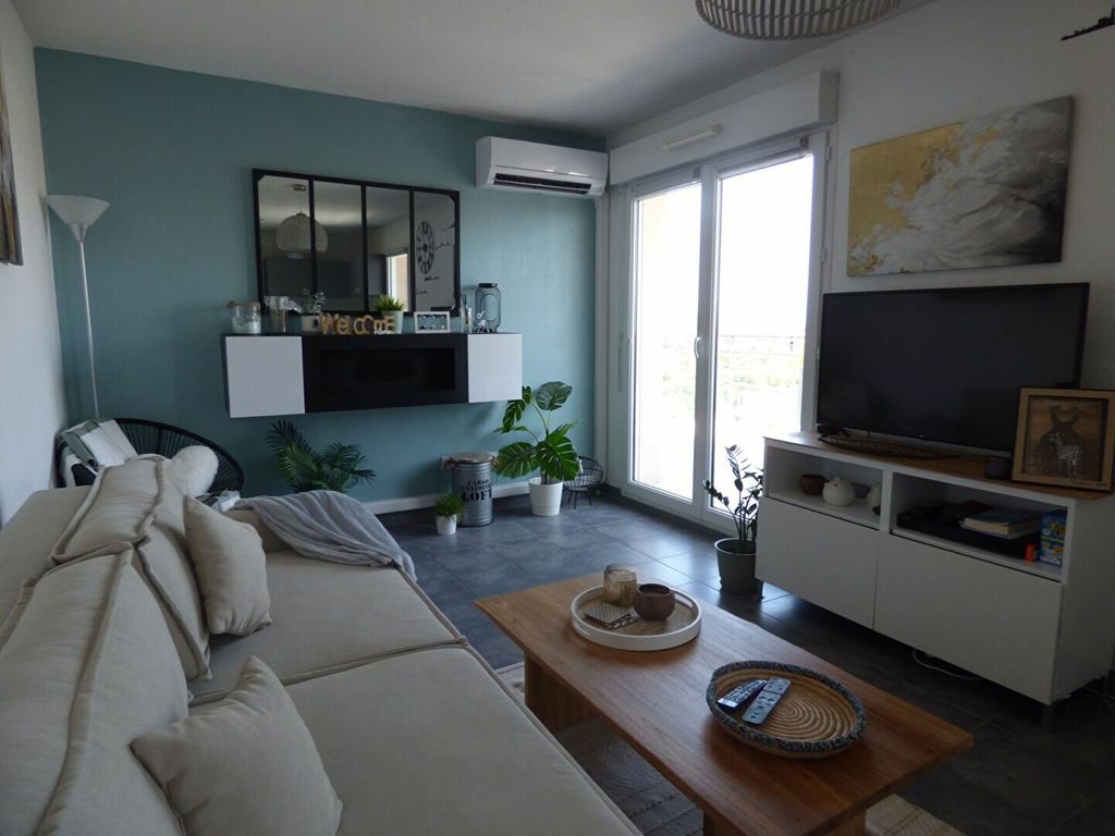 Achat appartement à vendre 3 pièces 55 m² - Roquebrune-sur-Argens