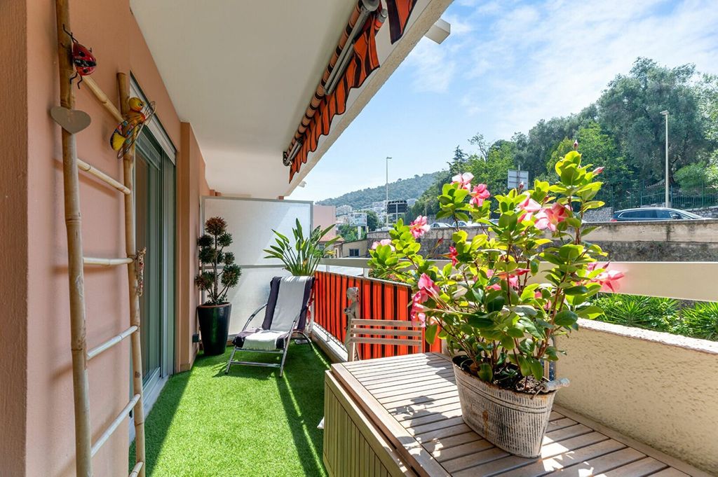 Achat appartement à vendre 3 pièces 72 m² - Nice