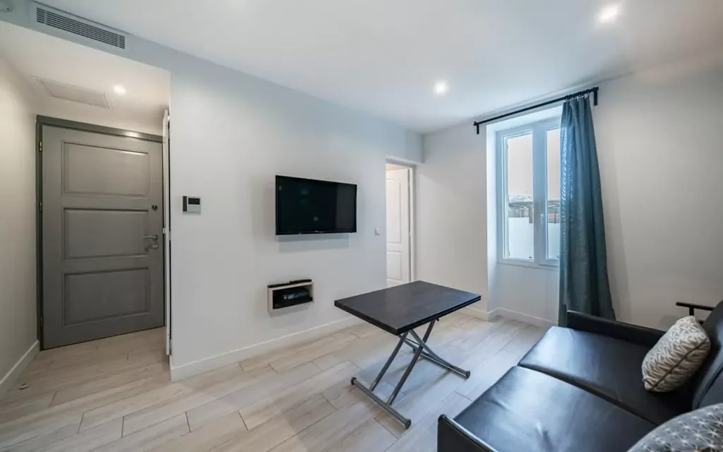 Achat appartement à vendre 2 pièces 27 m² - Cannes