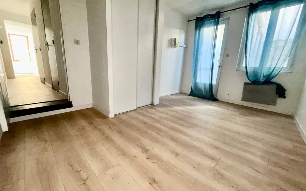 Achat appartement à vendre 2 pièces 45 m² - Nîmes