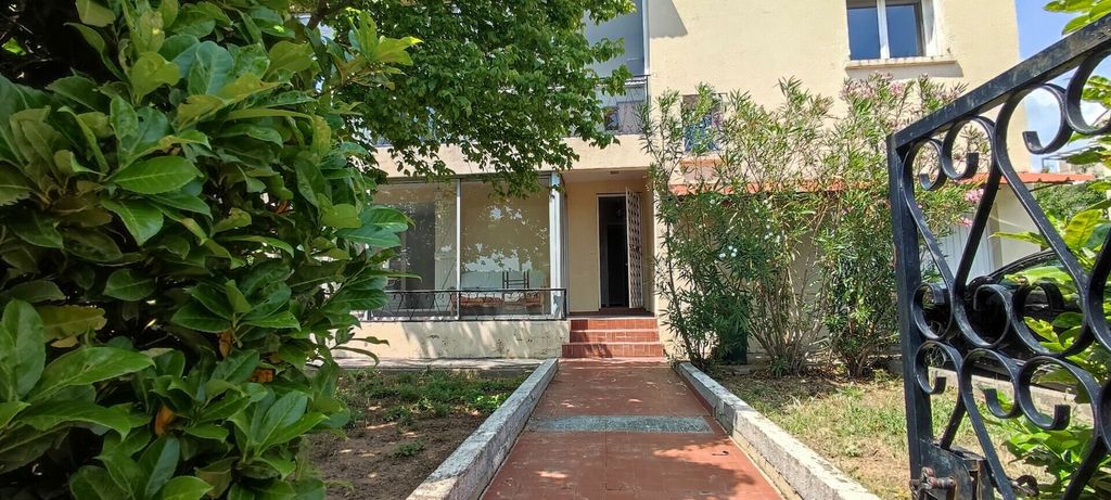 Achat maison à vendre 3 chambres 130 m² - Nîmes