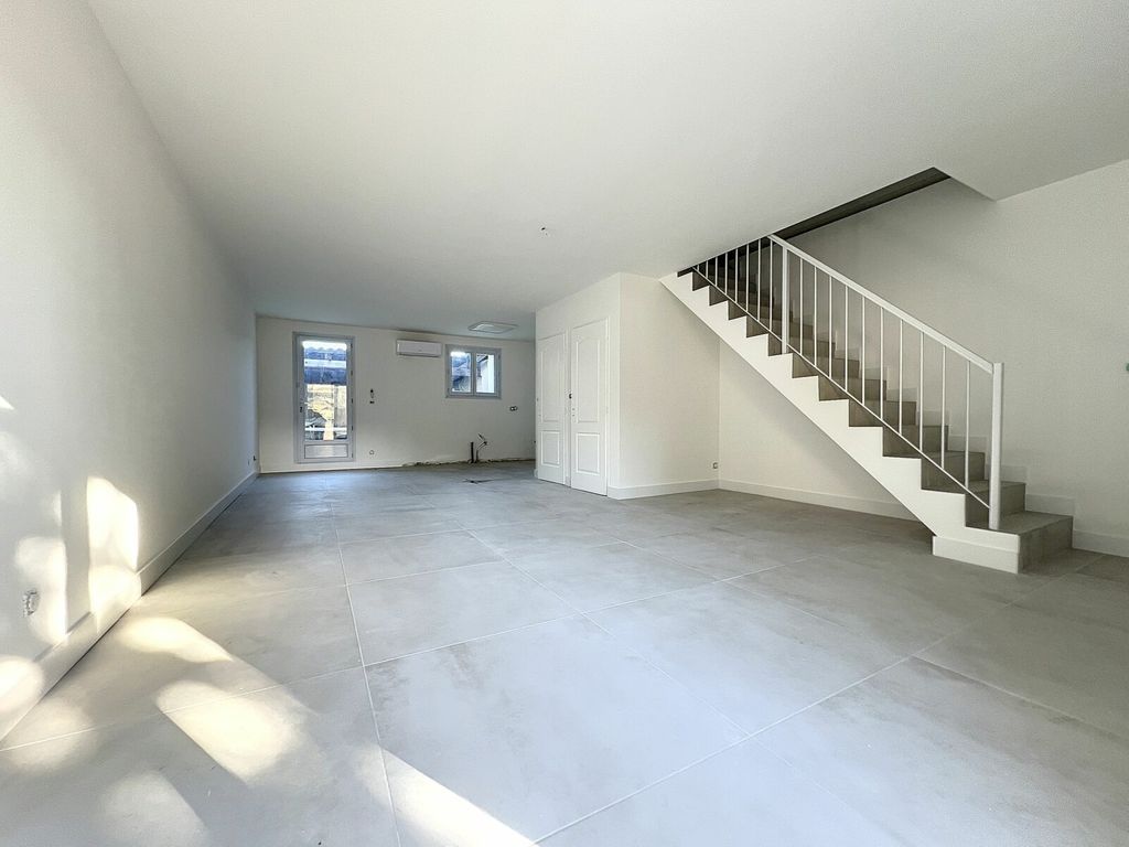 Achat appartement à vendre 3 pièces 90 m² - Ventabren