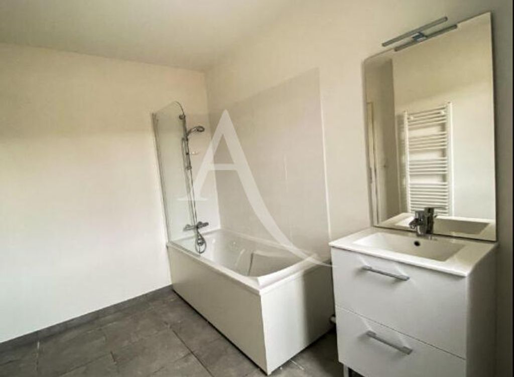 Achat appartement à vendre 4 pièces 90 m² - Paris 19ème arrondissement
