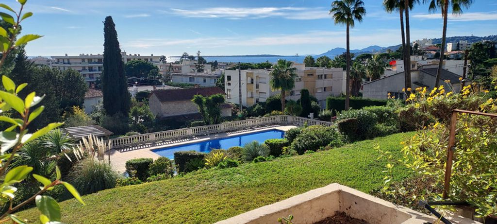 Achat appartement à vendre 3 pièces 75 m² - Antibes