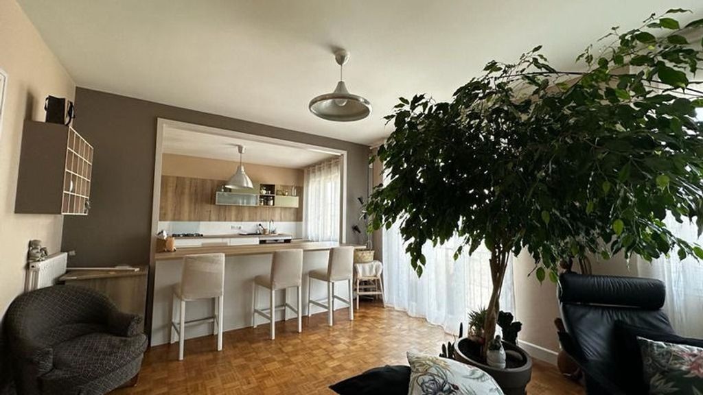 Achat maison à vendre 5 chambres 164 m² - Crozon