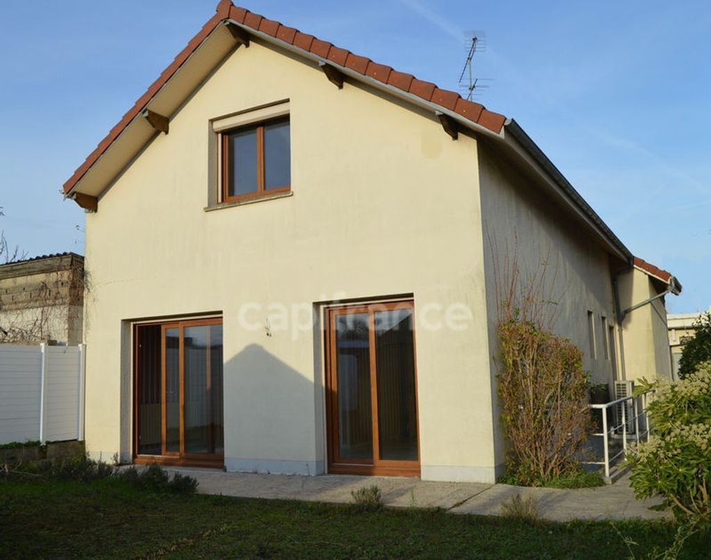 Achat maison à vendre 4 chambres 143 m² - Ballainvilliers