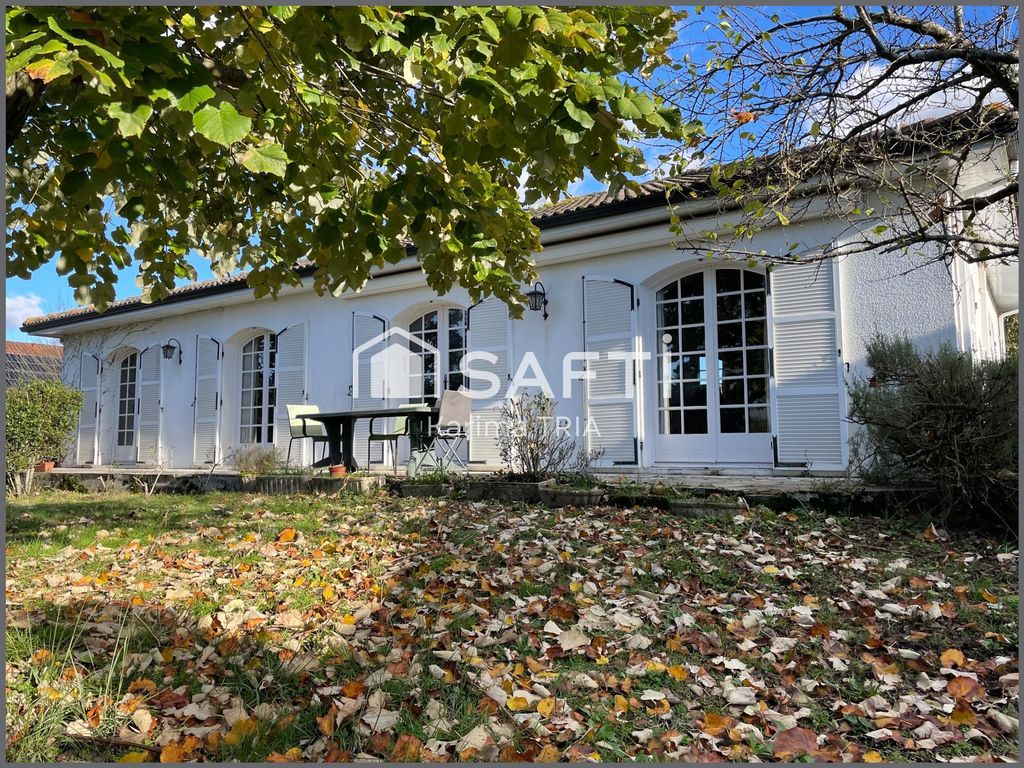 Achat maison à vendre 4 chambres 137 m² - Libourne