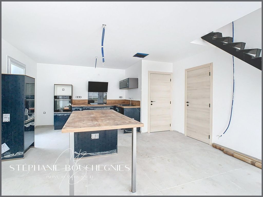 Achat maison à vendre 4 chambres 101 m² - Royan
