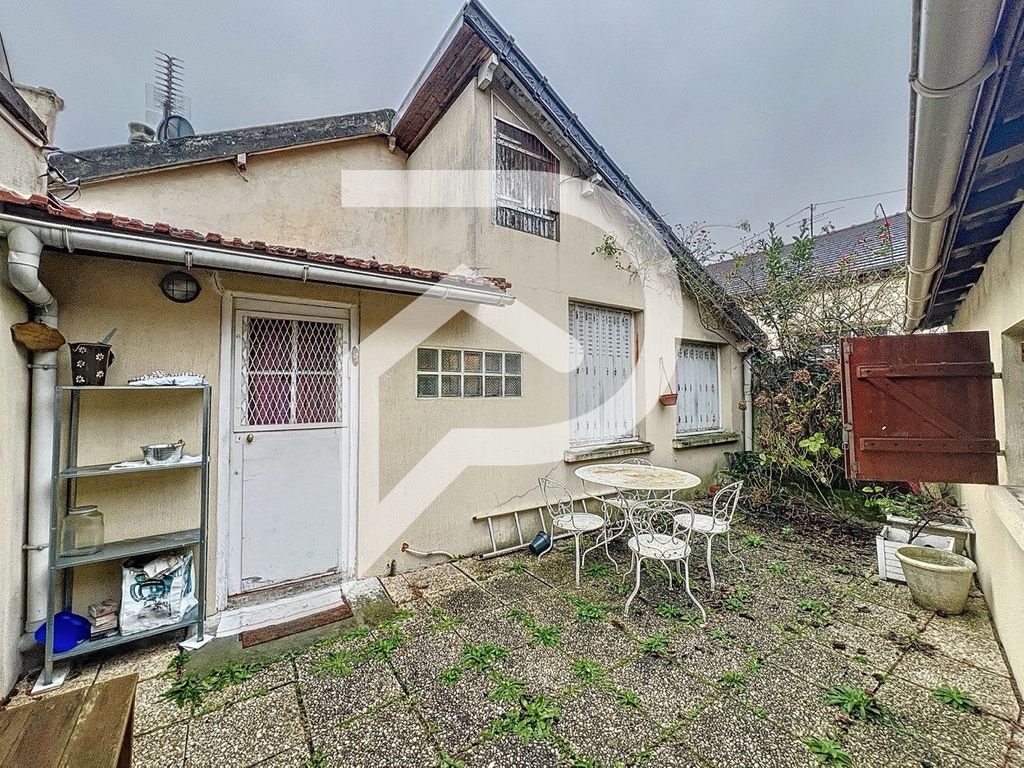 Achat maison à vendre 3 chambres 85 m² - Champigny-sur-Marne
