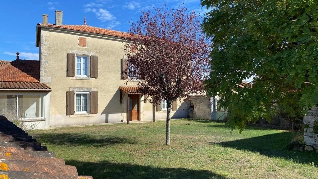 Achat maison à vendre 3 chambres 164 m² - Vervant