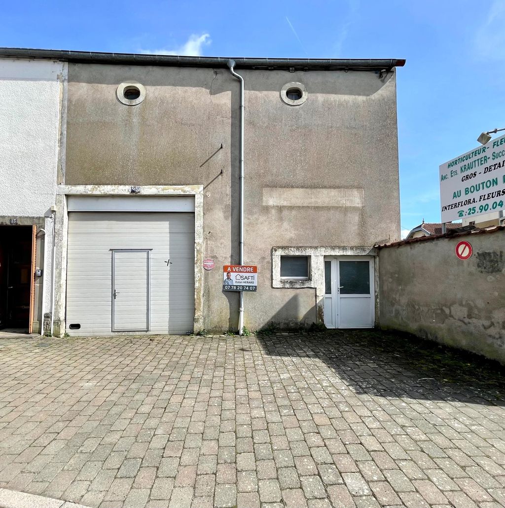 Achat maison à vendre 1 chambre 250 m² - Bourbonne-les-Bains