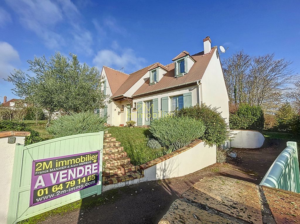 Achat maison à vendre 5 chambres 157 m² - Le Châtelet-en-Brie