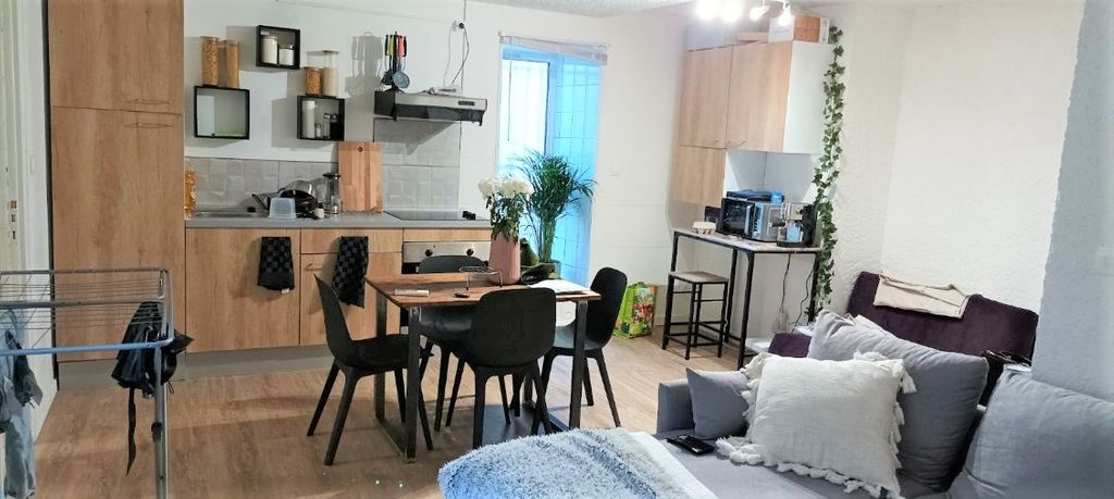 Achat appartement à vendre 2 pièces 44 m² - Saint-Maximin-la-Sainte-Baume