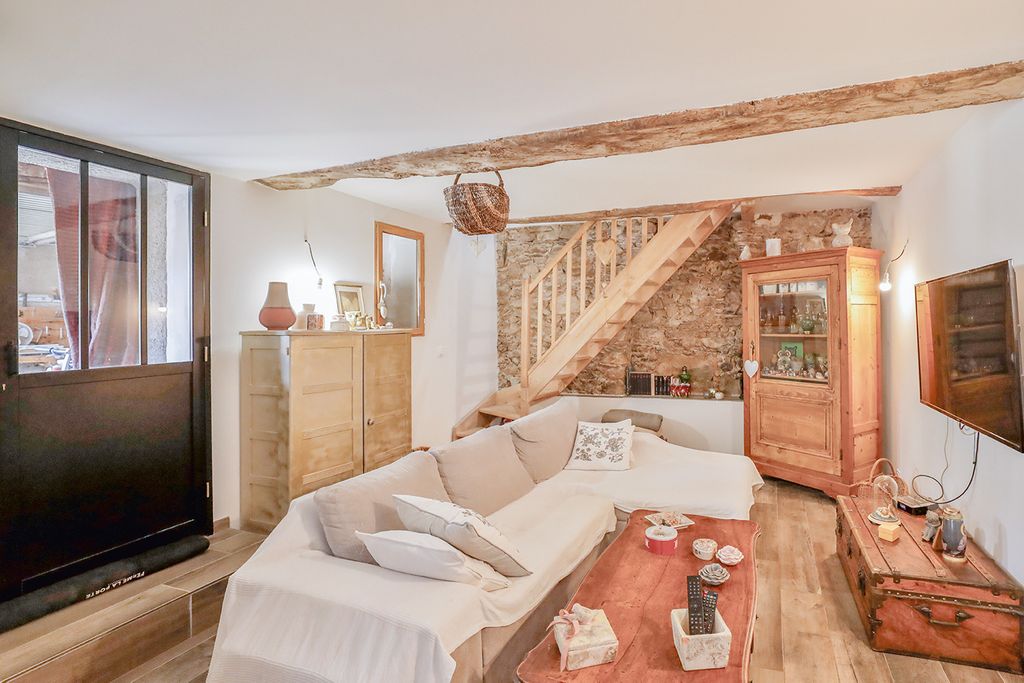 Achat maison à vendre 3 chambres 110 m² - Pierrefeu-du-Var