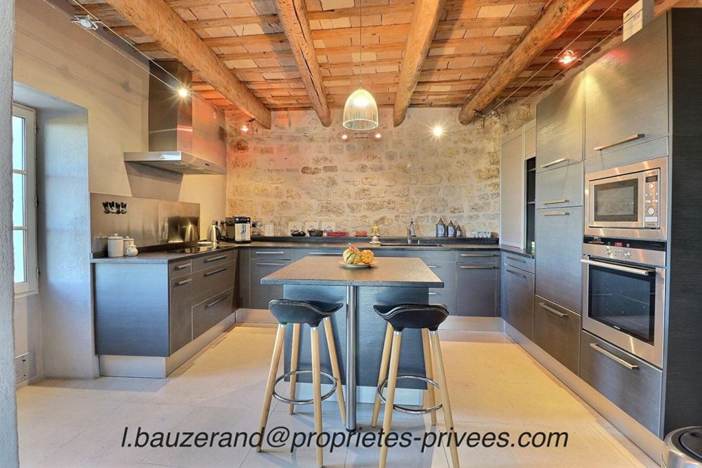 Achat maison à vendre 3 chambres 190 m² - Uzès