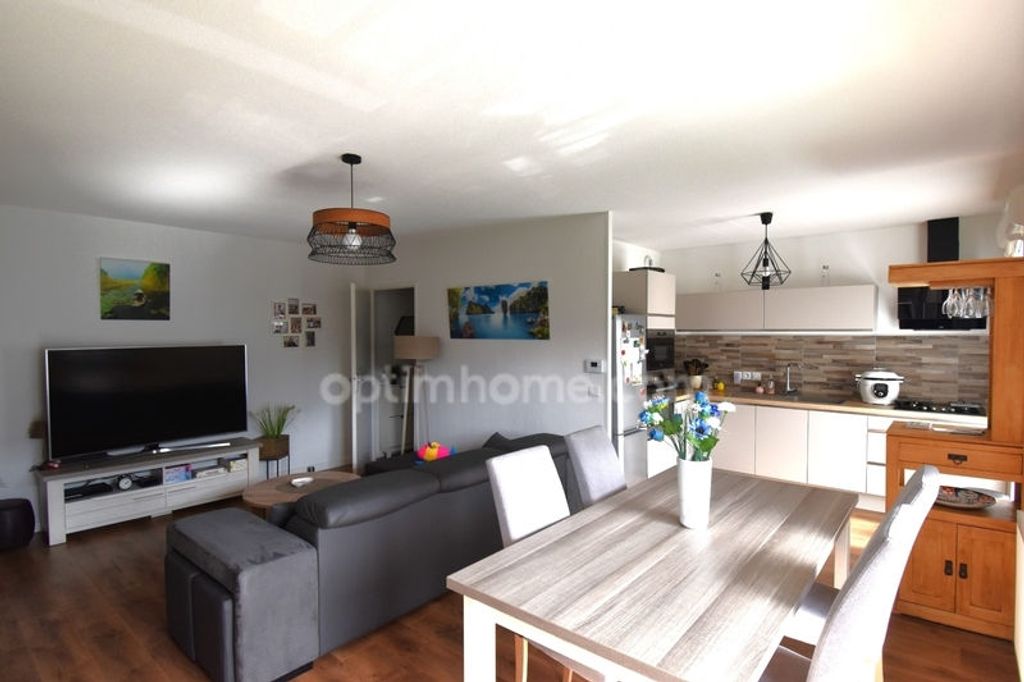 Achat appartement à vendre 4 pièces 83 m² - Carbon-Blanc