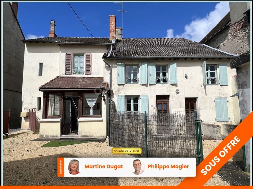 Achat maison à vendre 5 chambres 180 m² - Saint-Gérand-le-Puy