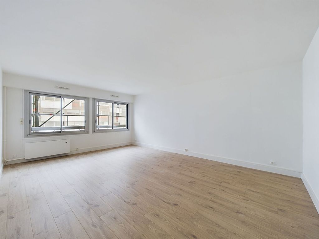 Achat appartement à vendre 3 pièces 71 m² - Paris 20ème arrondissement