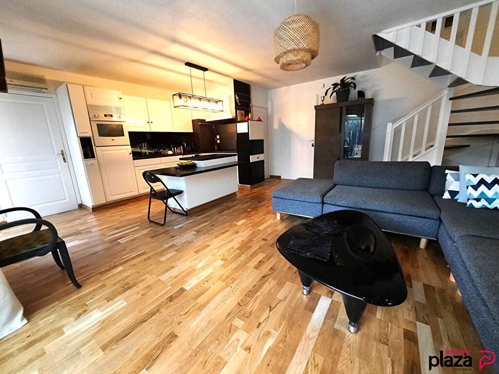 Achat maison à vendre 2 chambres 90 m² - Salon-de-Provence