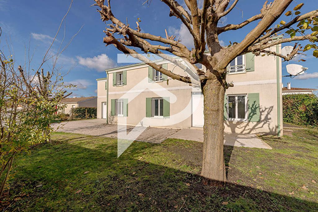 Achat maison à vendre 5 chambres 176 m² - Libourne