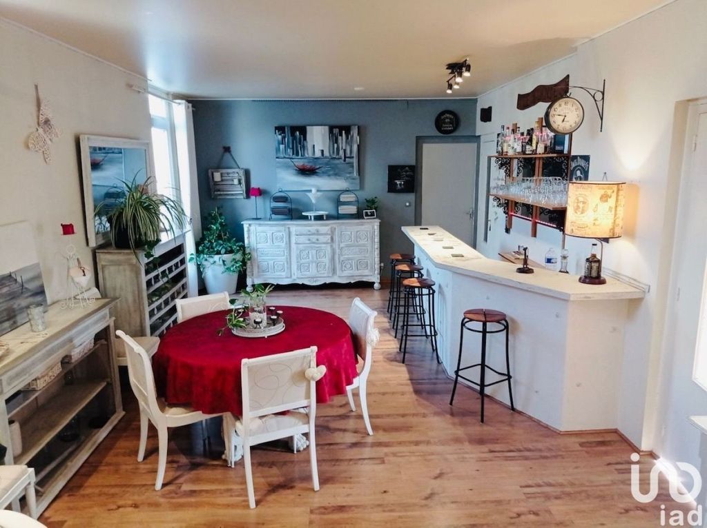 Achat maison à vendre 4 chambres 165 m² - Pineuilh