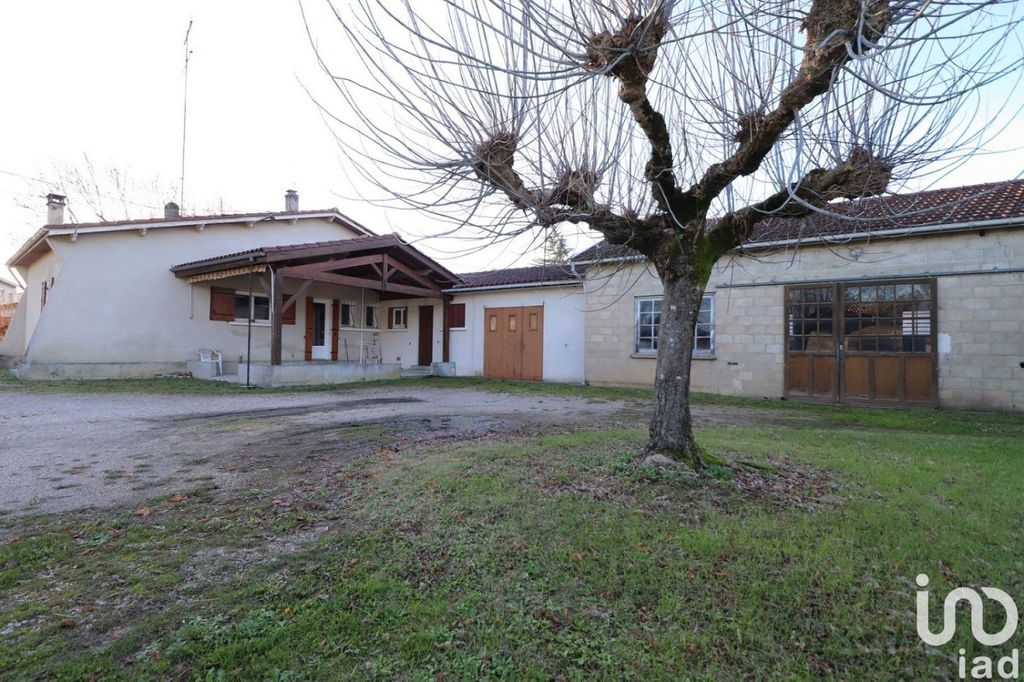 Achat maison à vendre 4 chambres 110 m² - Saint-Aigulin