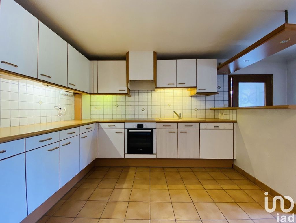 Achat appartement à vendre 4 pièces 118 m² - Sergy