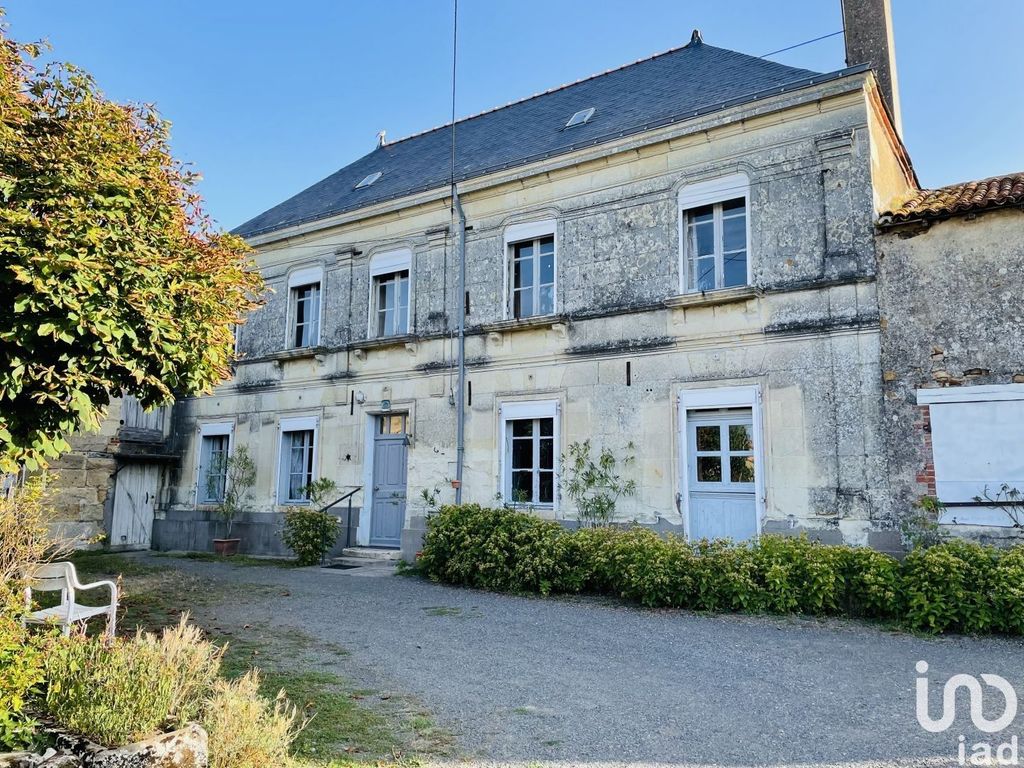 Achat maison à vendre 3 chambres 132 m² - Lys-Haut-Layon