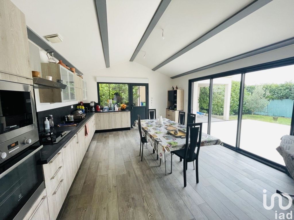 Achat maison à vendre 4 chambres 148 m² - La Rochelle