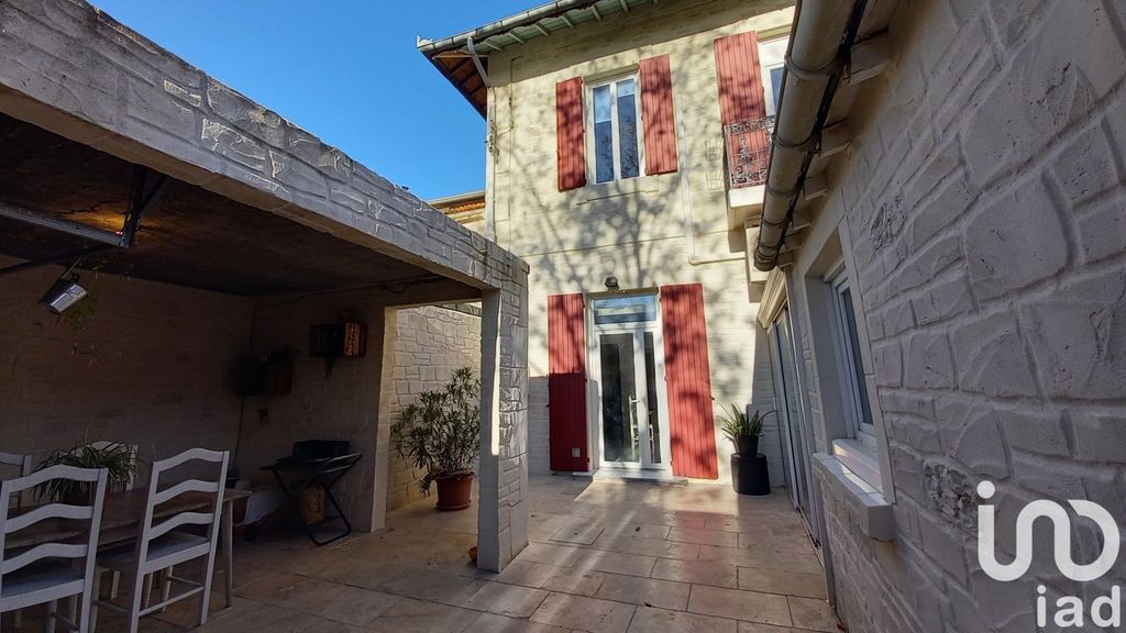 Achat maison à vendre 2 chambres 89 m² - Nîmes