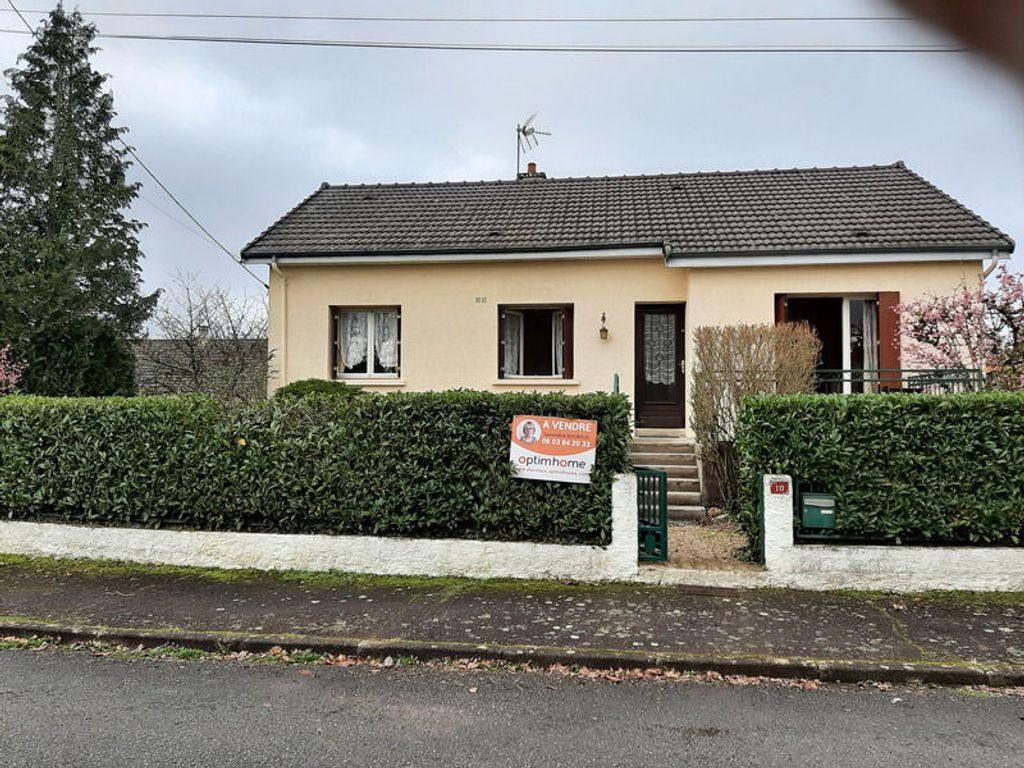 Achat maison à vendre 2 chambres 76 m² - Toulon-sur-Arroux