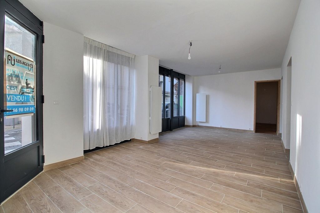 Achat appartement à vendre 4 pièces 82 m² - Puteaux