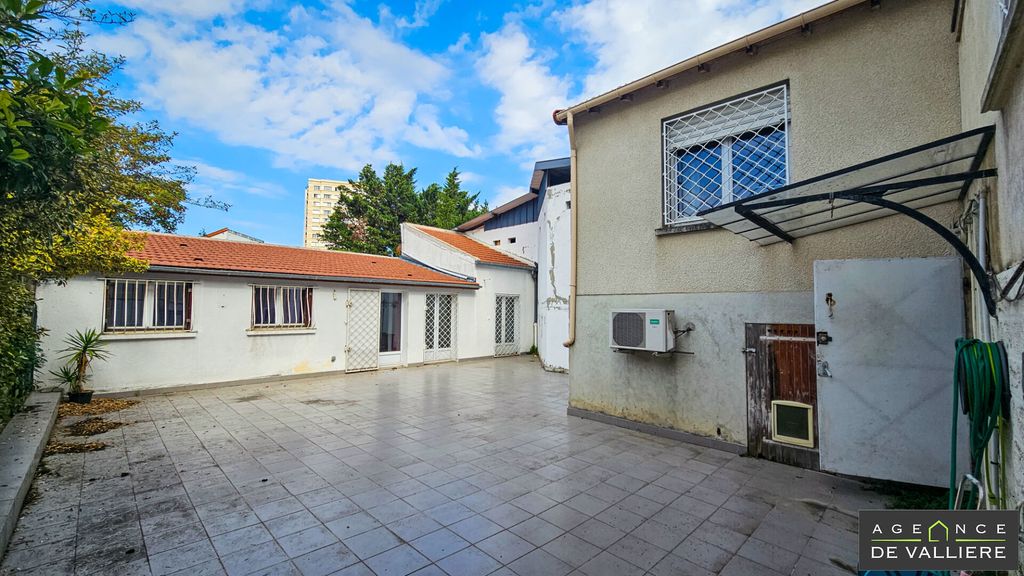 Achat maison à vendre 5 chambres 157 m² - Nanterre